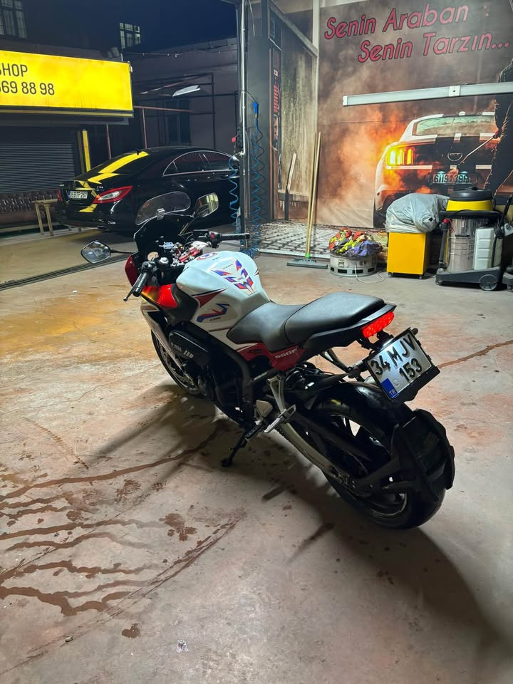 Honda CBR 650 F 2015