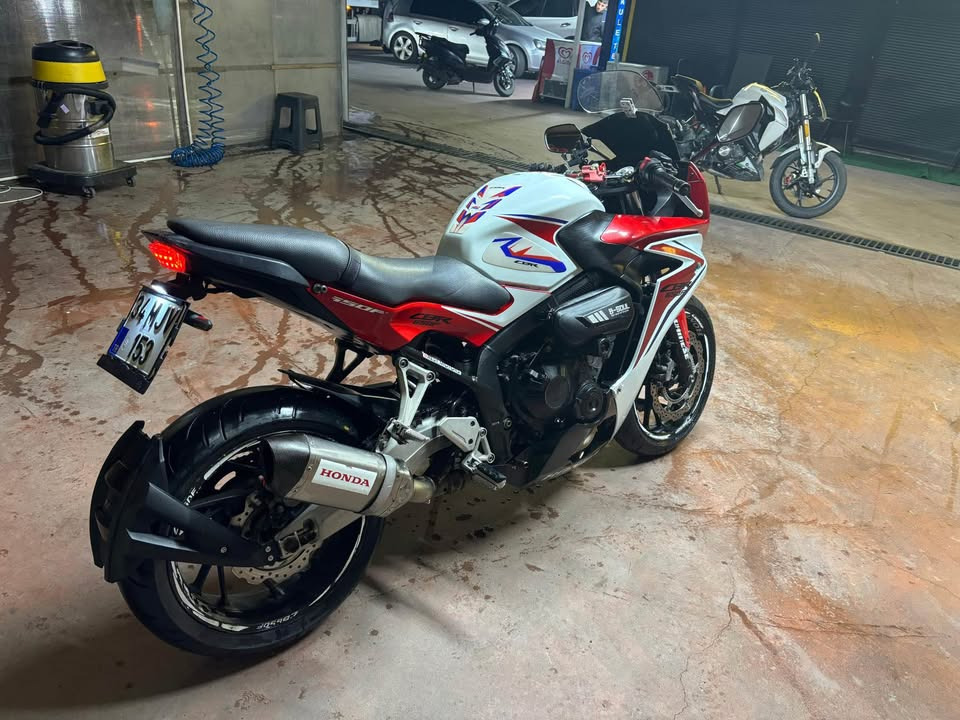 Honda CBR 650 F 2015